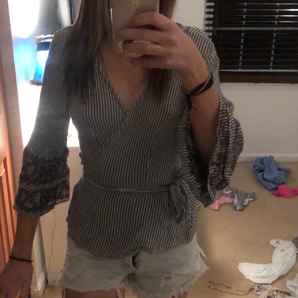 Boutique wrap around top